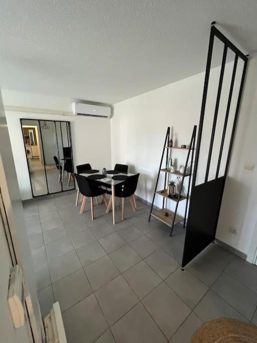 Joli Appt 45 M2 Avec Terrasse Apartment Lunel  Bagian luar foto