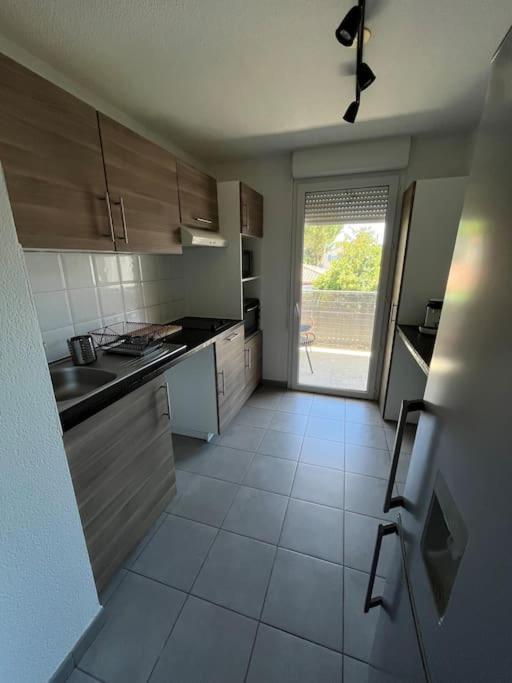 Joli Appt 45 M2 Avec Terrasse Apartment Lunel  Bagian luar foto