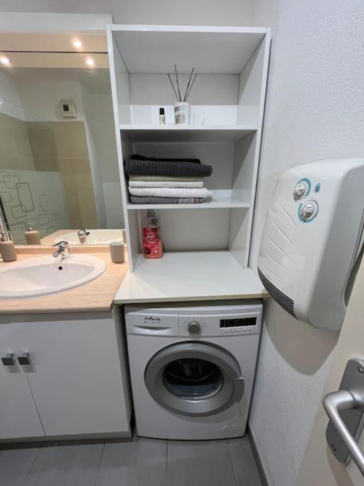 Joli Appt 45 M2 Avec Terrasse Apartment Lunel  Bagian luar foto