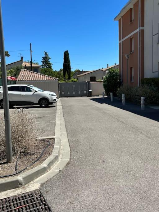 Joli Appt 45 M2 Avec Terrasse Apartment Lunel  Bagian luar foto